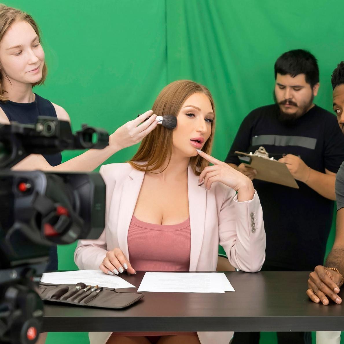 Skylar Snow is the best reporter out there VR Porn Video