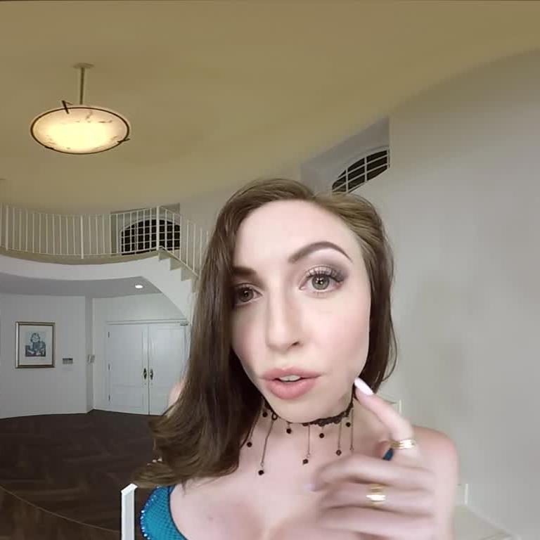 Nikkita Loses Her Virginity VR Porn Video