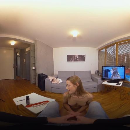 Euro babe tries casting VR Porn Video